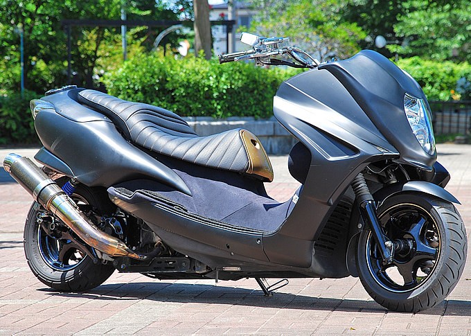 ヤマハ マジェスティ125 プロが造るカスタム ビッグスクーターならバイクブロス
