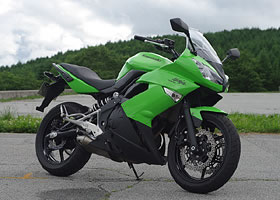 カワサキ ニンジャ400R 写真