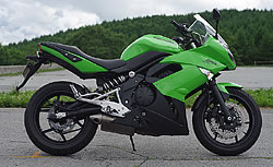 カワサキ ニンジャ400R 写真