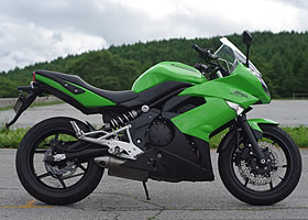カワサキ ニンジャ400R 写真