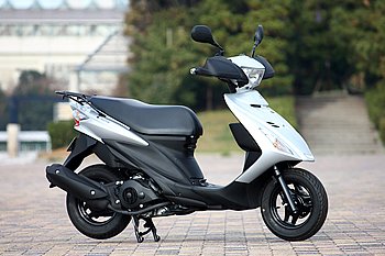 スズキ アドレスV125S リミテッド 写真