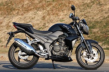SYM ウルフ SB250Ni 写真
