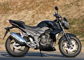 SYM ウルフ SB250Ni 写真