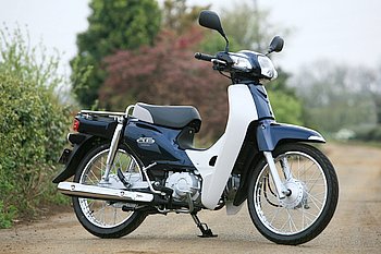 ホンダ スーパーカブ110（2012） 写真