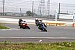こちらは普段乗っているバイクでサーキットを走る「走行会枠」の様子。街乗りとは違った楽しみがそこにはあります。 こちらは普段乗っているバイクでサーキットを走る「走行会枠」の様子。街乗りとは違った楽しみがそこにはあります。
