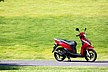 ミドルスクーターの世界に新しい風を吹き込むであろうDio110。高い実用性とメーカー希望小売価格（消費税込み）199,500円という価格には正直おどろかされます。