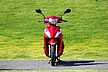 ハンドルマウントタイプのライトは35W/35W。その顔つきはまさしく「Dio」ですね。