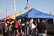 たくさんの出展ブースが並び、通路は大賑わいです。