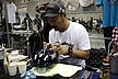 どのイベントでも引っ張りだこの、もはや説明不要のカスタムペインター、シェイキン清水氏。