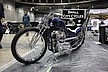 ゲストで来日したSMALL CITY CYCLESのトライアンフ。天高くカチ上がったマフラーは圧巻。