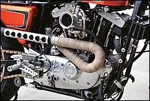 ビルダー森秀樹が組み上げた 81 XLH のエンジン。内燃機加工は JUN MACHINE SHOP による。