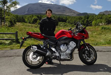 バイクを運転することに少々自信をなくしていたのですが、スクールとツーリングでだいぶ自信を取り戻せました。