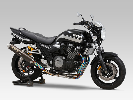 ヨシムラ製XJR1300 サイレンサーマフラー 社外  バイク 部品 RP01J ヨシムラチタンサイクロン XJR1200 XJR1200Rにも 穴あき無し 車検用:22204511