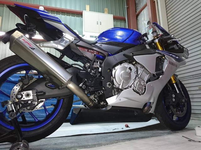 15・16 YZF-R1ノーマルカウル用アンダーカウル製作しております☆ - 才