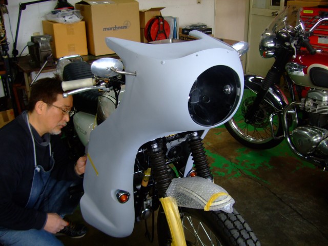 W800ロケットカウル その2 - プレジャー | バイクブロス