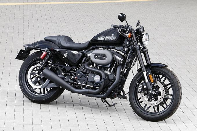 カラーズインターナショナルさんが投稿したバイクライフ