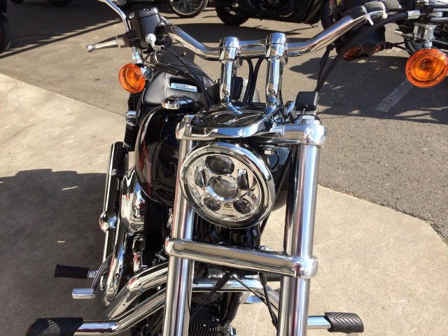 ハーレー2015年ダイナローライダーヘッドライト