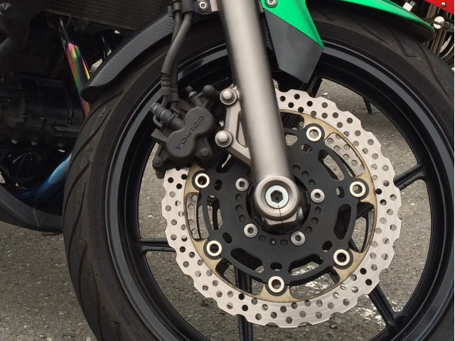 CBR 心配な 650F ブレンボキャリパー用 キャリパーサポートセット