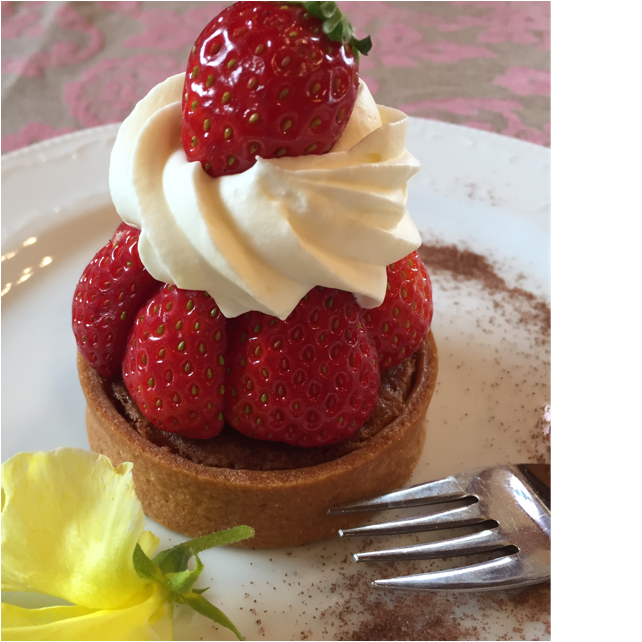 くらしにベルク kurabelcのプレミアム苺のクリームブリオッシュ