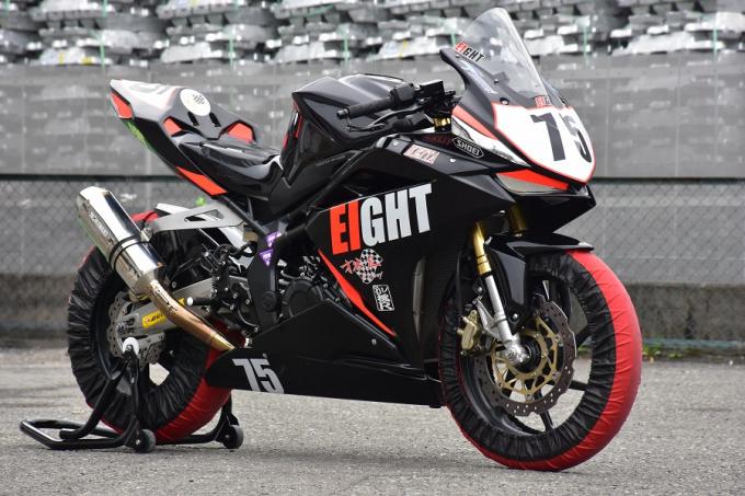 17 Cbr250rr Mc51 用タンクカバー発売開始です 才谷屋ファクトリー バイクブロス