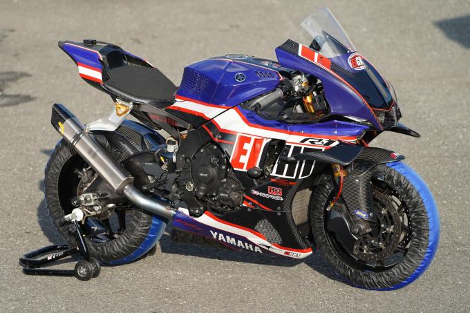 20~YZF-R1　純正ラジエーター用フルシュラウド発売開始