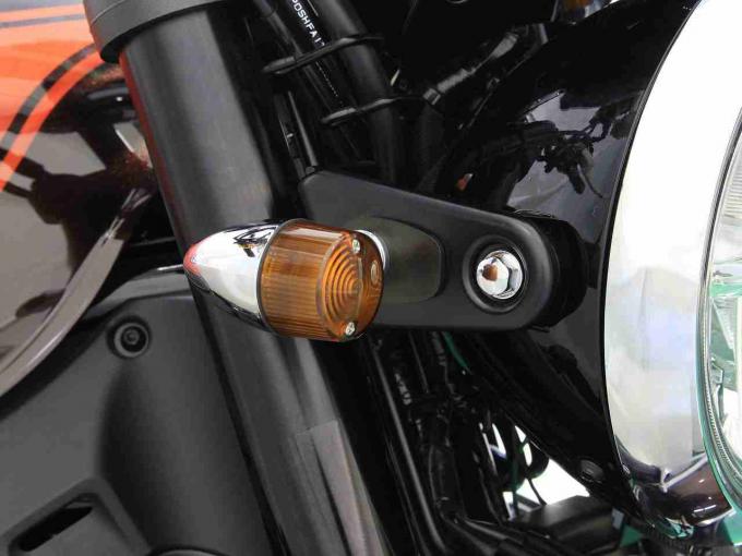 ポッシュフェイスのZ900RS/CAFE用ウインカーにカスタムの定番