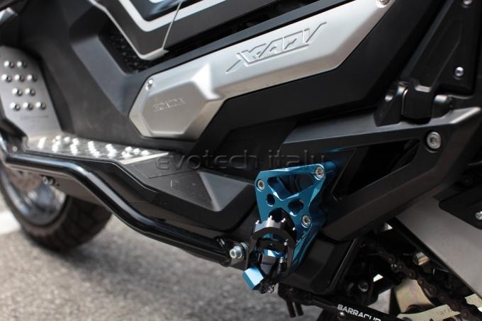 Evotechより待望のx Adv用オフロードフットペグが登場 ユーロダイレクト バイクブロス