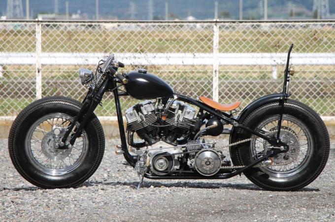 ☆ハーレーダビッドソン：８２年ショベル：リジットスプリンガー 