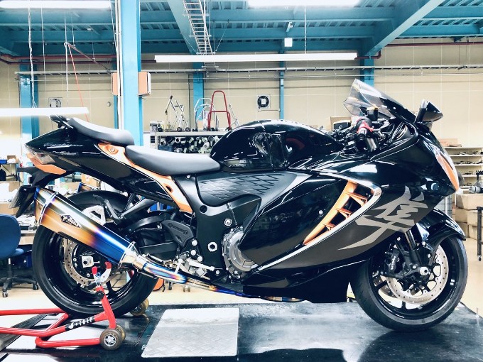 GSX-1300R 隼　ワイバンマフラー