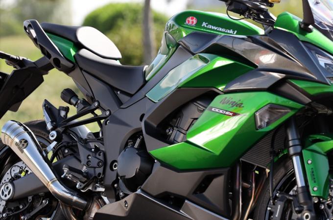 kawasaki 2020 Ninja1000SX に2本出しマフラー POWERBOX