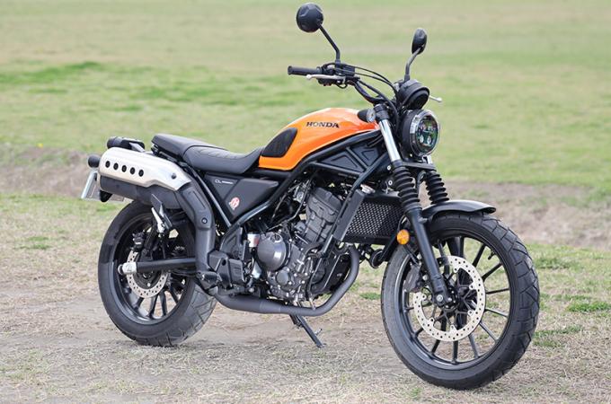 いま凄い人気の　HONDA  CL250 (8BK-MC57) にまるで排気量を300ccクラスにアップしたような余裕の走りPOWERBOXパイプにブラックエディション新登場！