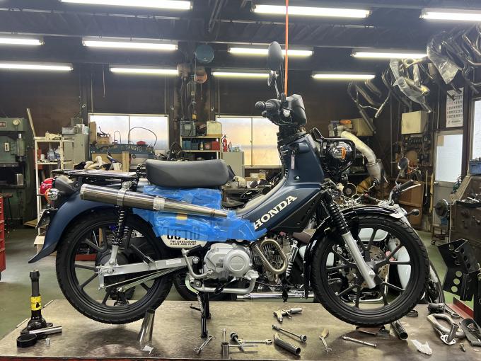 HONDA CC110 クロスカブの　４速でも５速みたいに 気持ちイー！ 走りを引き出すマフラーを創ろうかなぁ〜って考えています