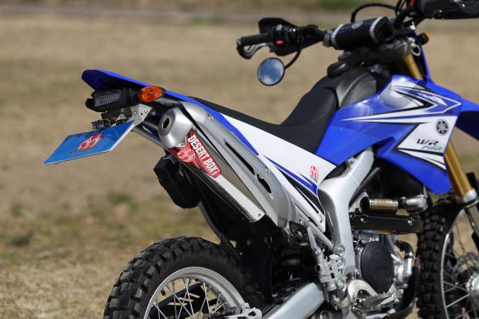 ���������ʪ���Ѥ�ǽФ���������������ޥե顼�ˤϤ��ä���ҡ��ȥ����ɤ�Ĥ����ߤ���������ʤ��ʤ��Υꥯ�����Ȥ˱�������WR250R��X��DESRTBOX ��ȯ�䡪