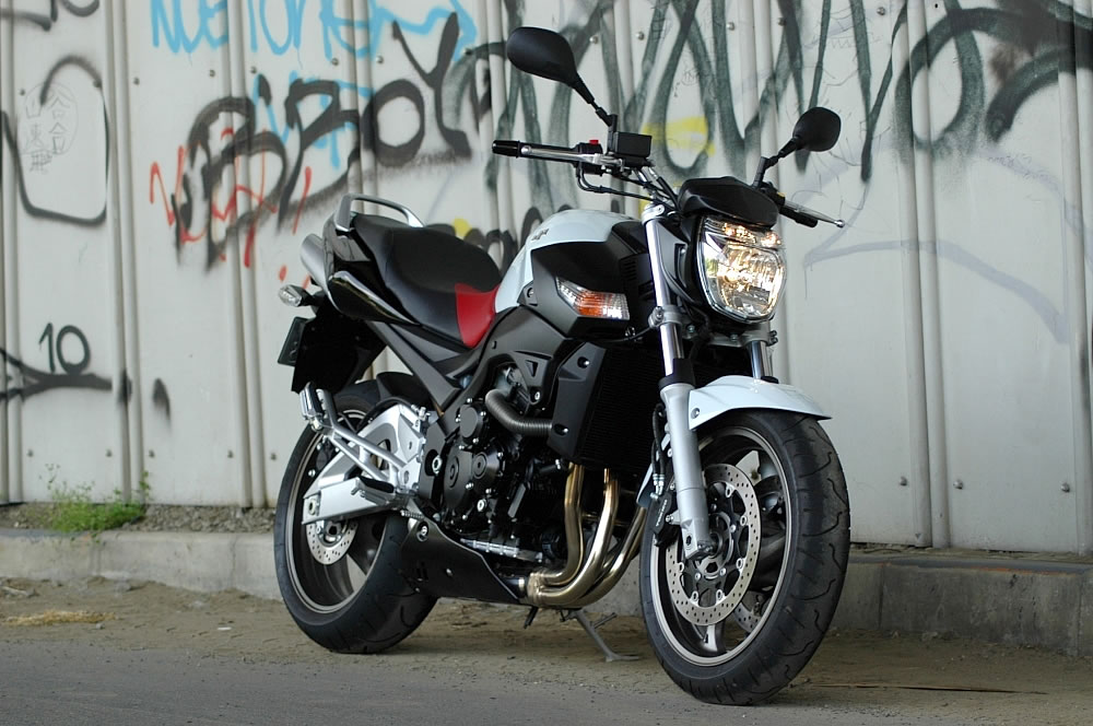 スズキ Gsr400 Gsr400 Abs まず見た目がカッコイイ 試乗インプレ レビュー バイクブロス