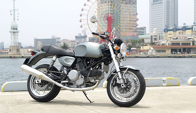 SUPERSPORT950：フロント・フェンダーカーボン製・CARBONVANI(カーボンバーニ)DUCATI・スーパースポーツ950： ドゥカティ