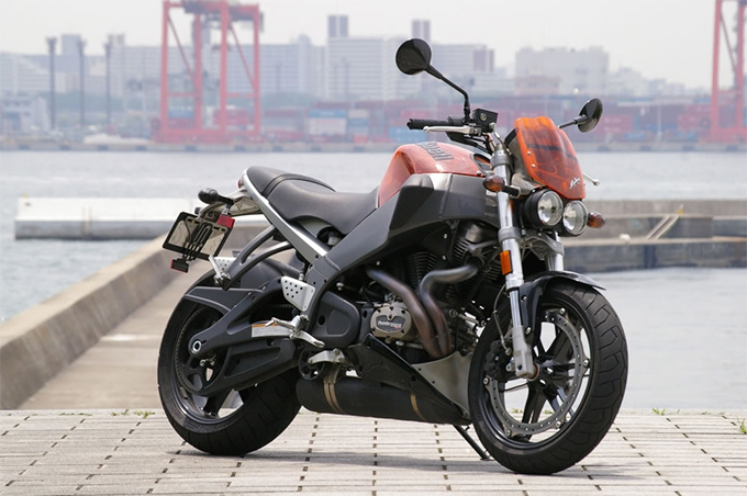 buell シート　XB ライトニング用？