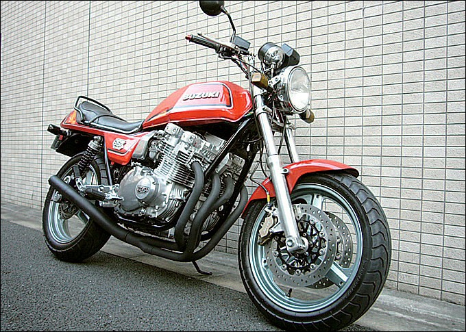GSX750E 1型 牛 ウシ ベコ
