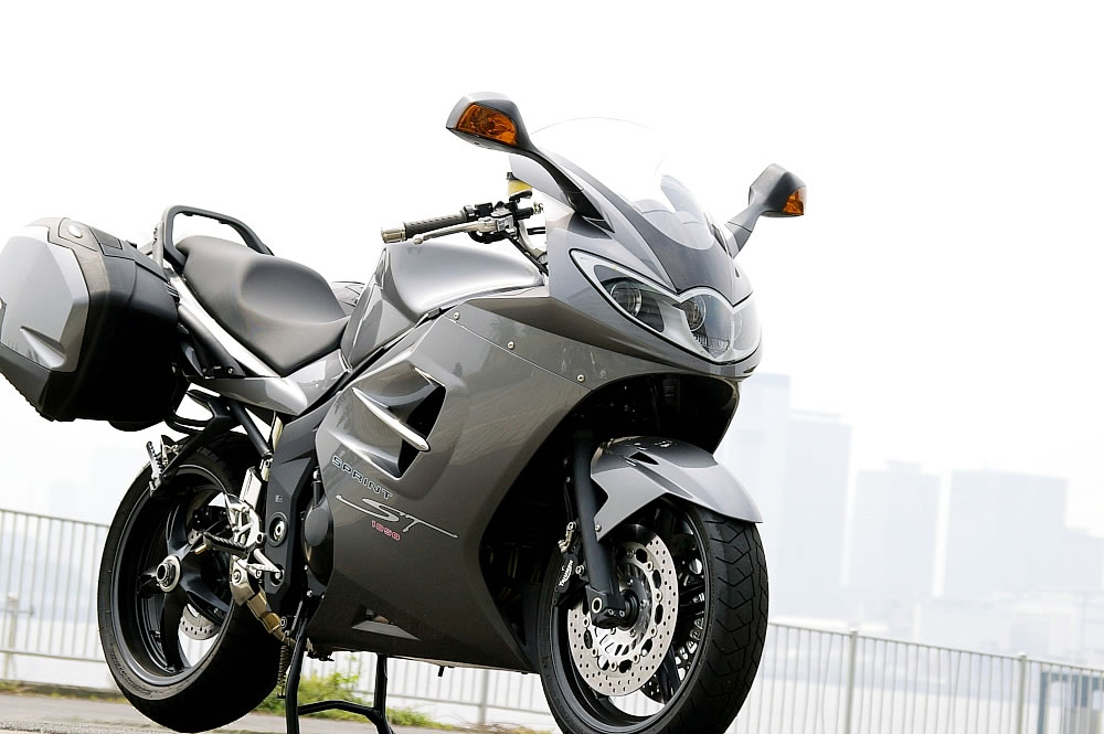 トライアンフ（TRIUMPH） スプリントST | Sprint STの試乗インプレ記事