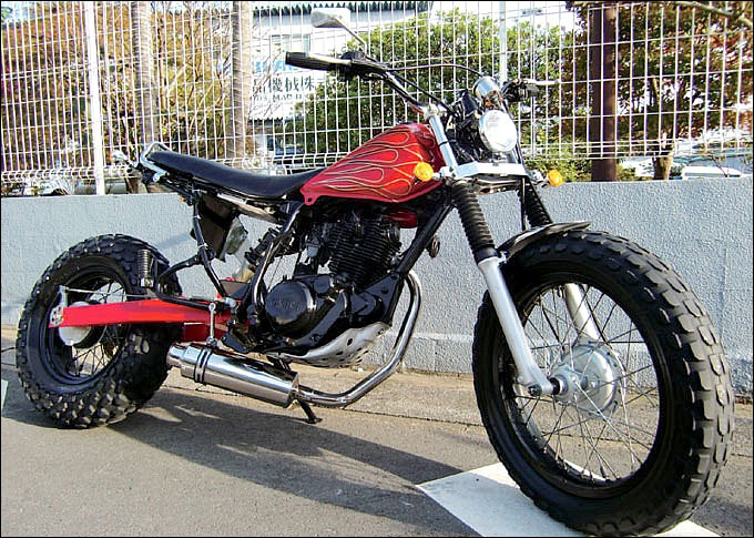 ヤマハ Tw0 プロが造るカスタム バイクブロス ヤマハ Tw0 プロが造るカスタム バイクブロス