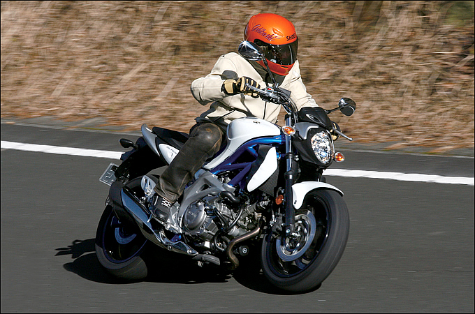 ロードライダーインプレッション～スズキ グラディウス(650)～ 特集