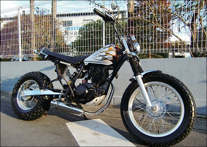 ヤマハ Tw0 プロが造るカスタム バイクブロス ヤマハ Tw0 プロが造るカスタム バイクブロス