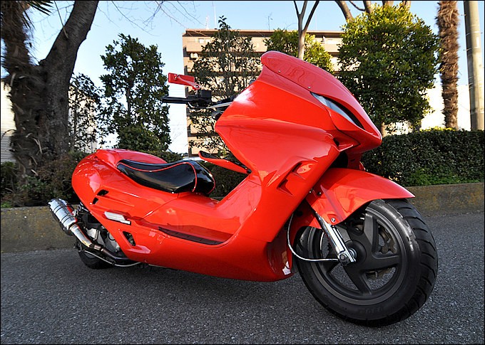 ホンダ フォルツァ プロが造るカスタム ビッグスクーターならバイクブロス