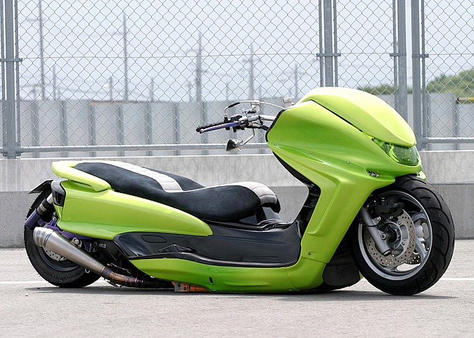 ヤマハ マジェスティ プロが造るカスタム ビッグスクーターならバイク