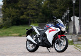 ホンダ CBR250R