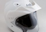 ロングツーリングでの快適性と安全性を考慮　バイザー付きオープンフェイス・ヘルメット