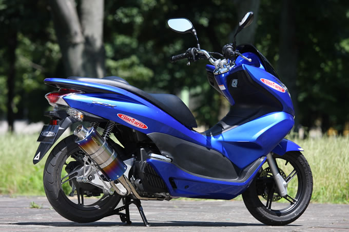 ★☆トクトヨ TOKUTOYO PCX 125 JF28用　メッキホイールカバー 特価】ホンダ PCX125/PCX150(JF28/KF12) 社外 外装 スクリーン