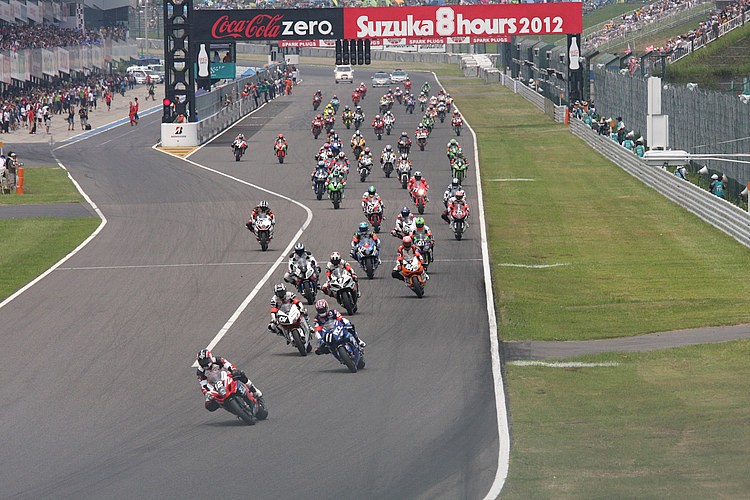 コカ コーラ ゼロ 鈴鹿８時間耐久ロードレース 第35回大会 12年 フォトtopics バイクブロス