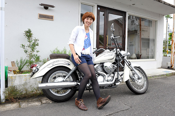 Rinaさん ヤマハ ドラッグスター250 アメリカンガールズ 最新のアメリカン クルーザーのバイク総合情報メディア バイクブロス マガジンズ