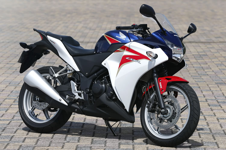 バイク GSR250 スズキ（SUZUKI） GSR250の型式・スペックならバイクブロス