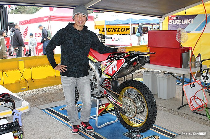 モトクロスIA1ライダーTEAM SUZUKI所属 小島庸平と選手会 モトクロス